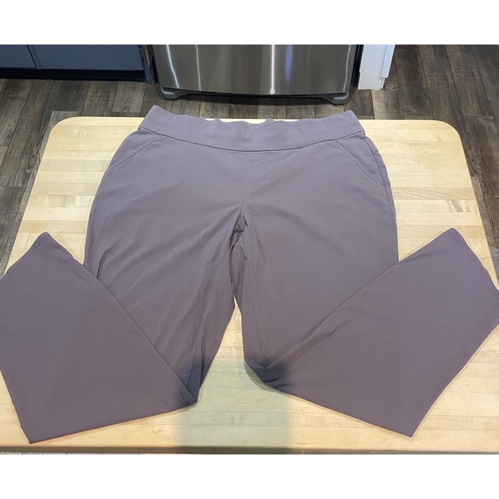 Columbia Omni Shade Dusty Purple Capri Hiking Pants Pockets Women's L Angled Hem